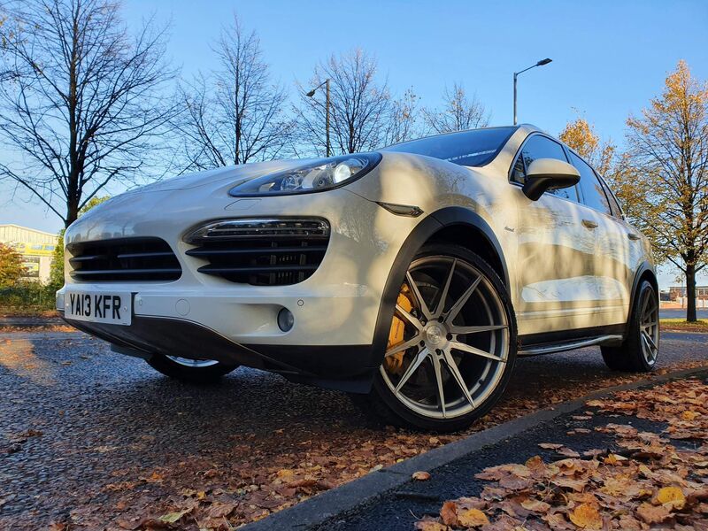 PORSCHE CAYENNE